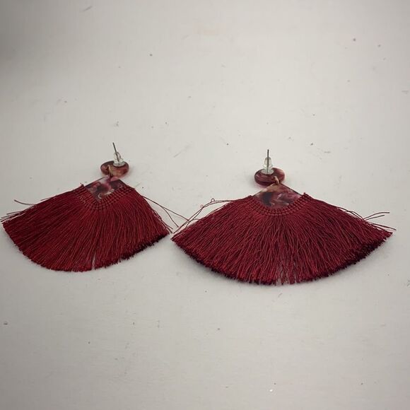 Geometric Fashion Earrings - Picture 4 of 6